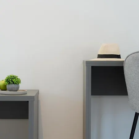 Captain's In Olive Grove 2 아파트 Mousata