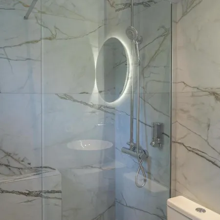 Captain's In Olive Grove 2