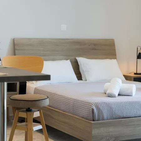 Captain's In Olive Grove 2 Apartament Mousata