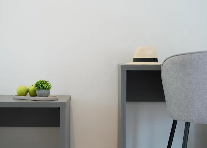 Captain's In Olive Grove 2 דירה Mousata