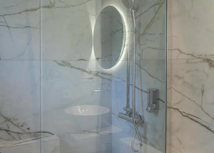 Captain's In Olive Grove 2