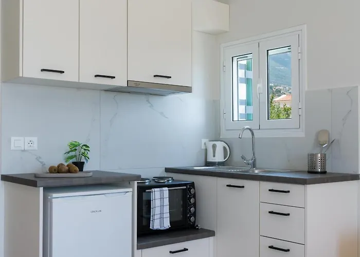 Captain's In Olive Grove 2 דירה Mousata