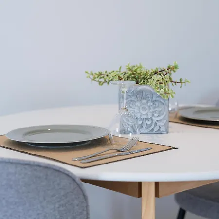 Captain's In Olive Grove 2